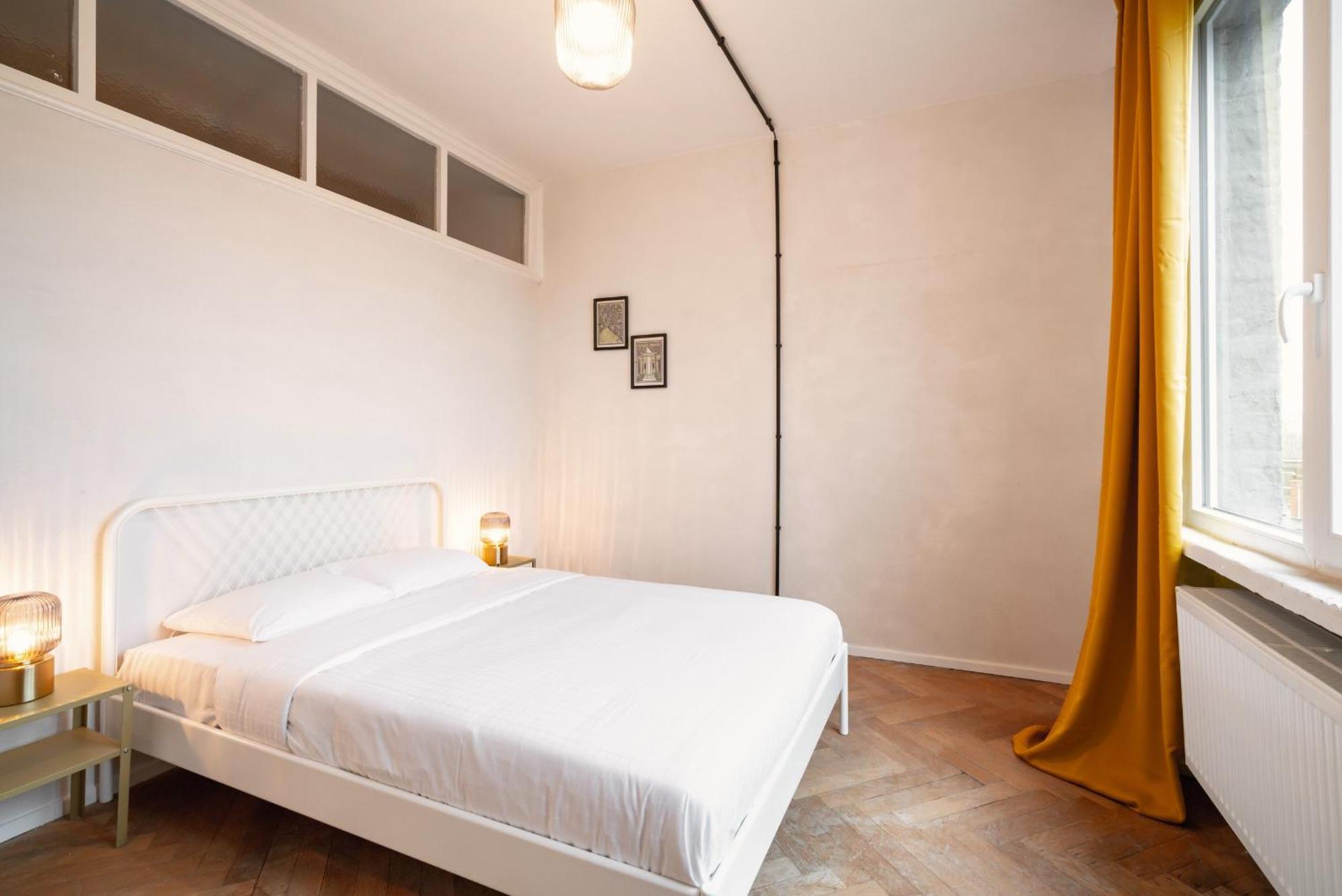 Charming And Spacious Apartments In The Heart Of Антверпен Экстерьер фото