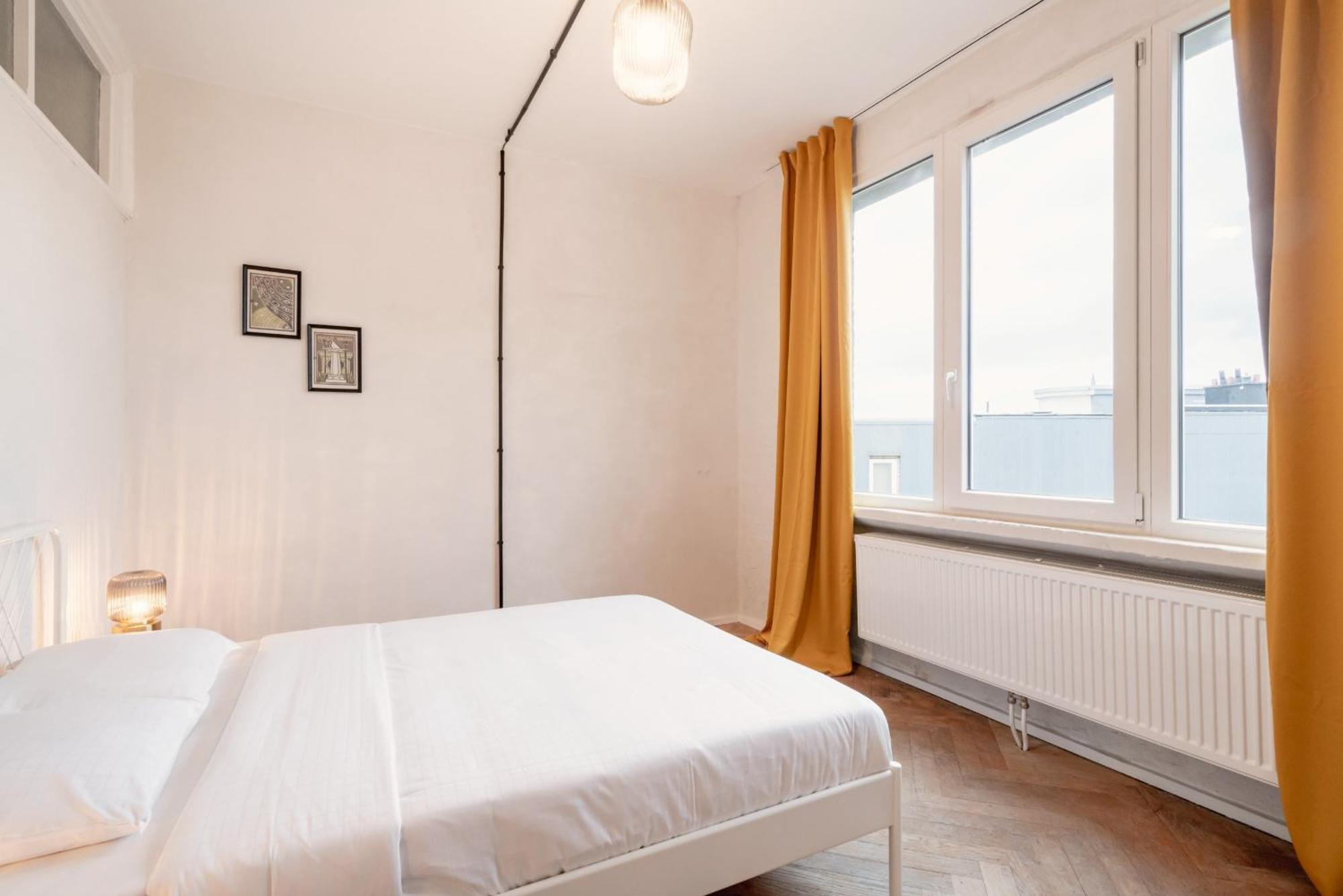 Charming And Spacious Apartments In The Heart Of Антверпен Экстерьер фото