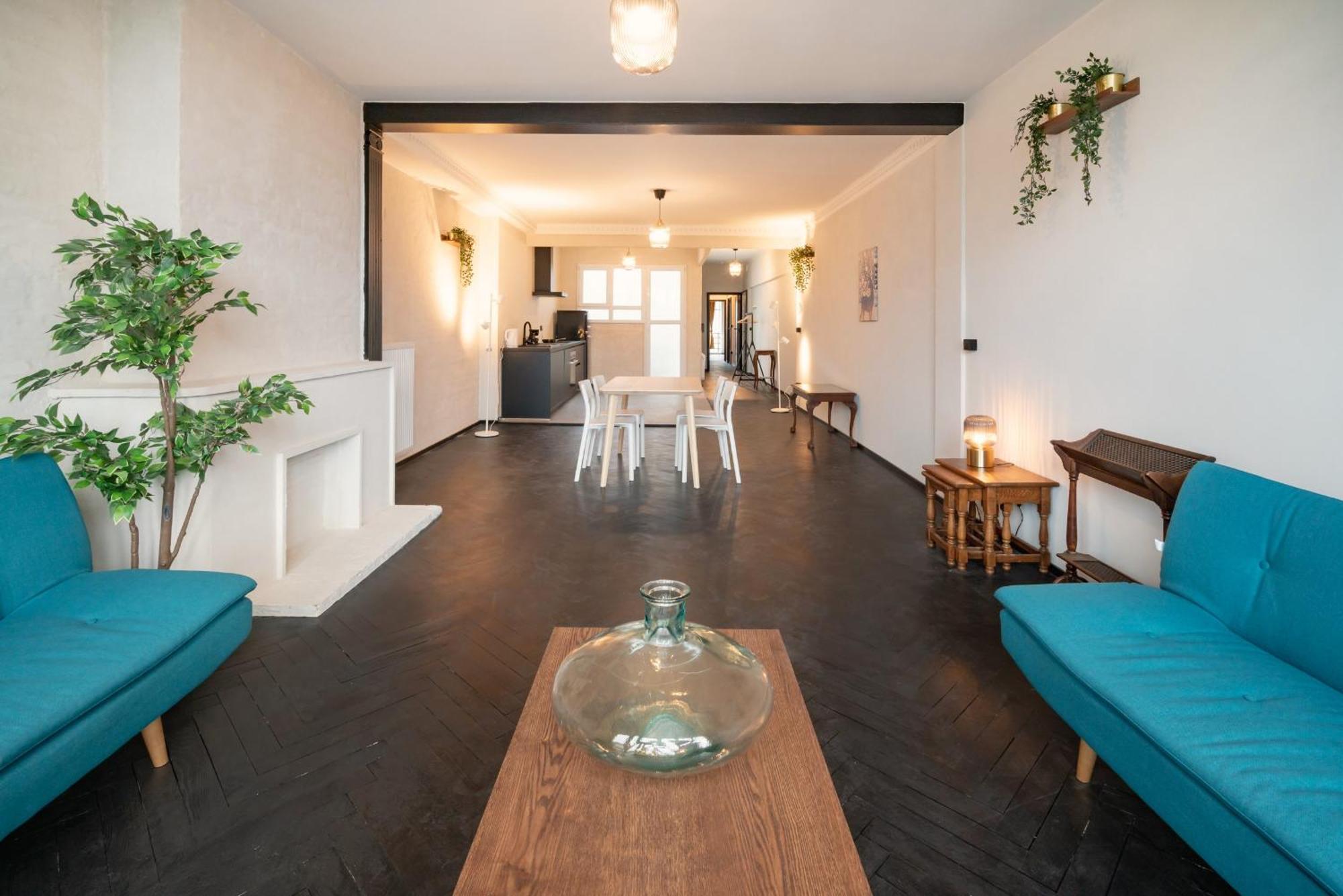 Charming And Spacious Apartments In The Heart Of Антверпен Экстерьер фото